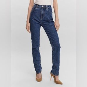 VERO MODA Straight Fit Jeans β High Waist Dark Wash